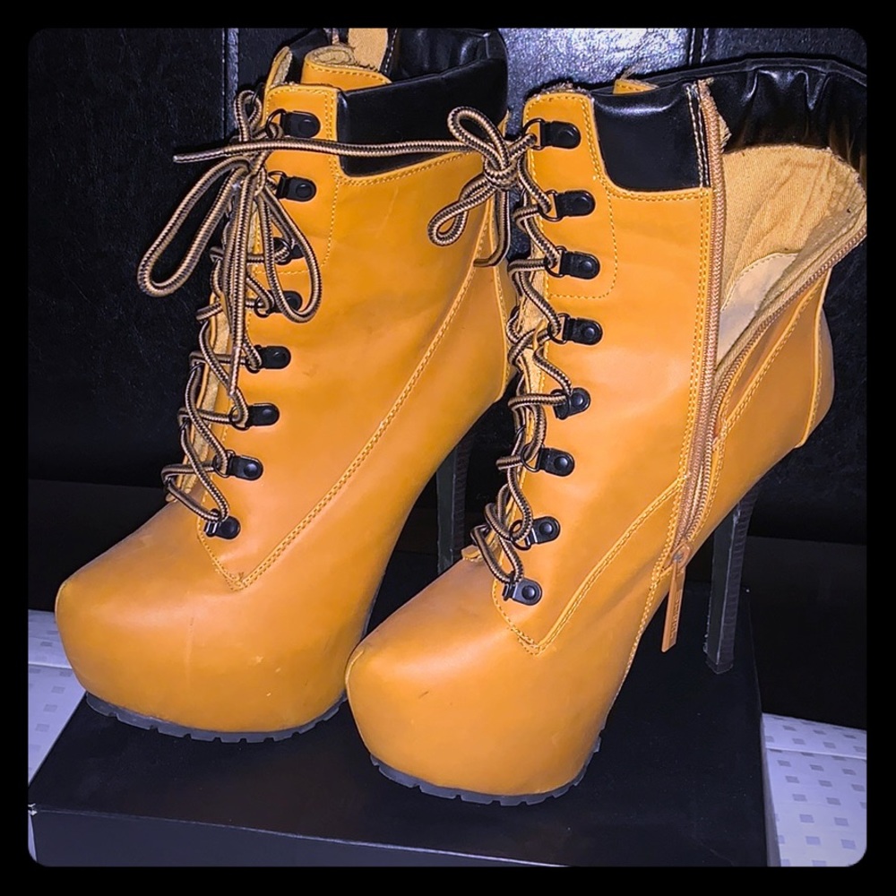 Women boots